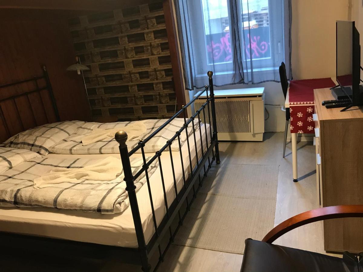 Апартаменти Jazmin Apartman Печ Екстер'єр фото